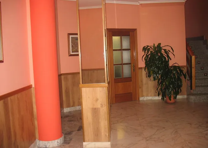 Hotel Reyes De Leon